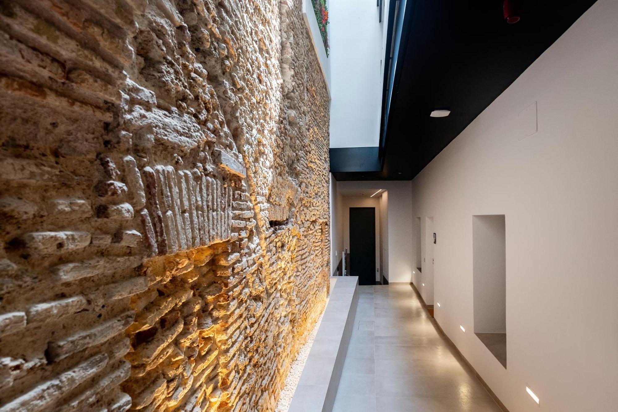 Villar Suites By Cadiz4Rentals Exterior photo