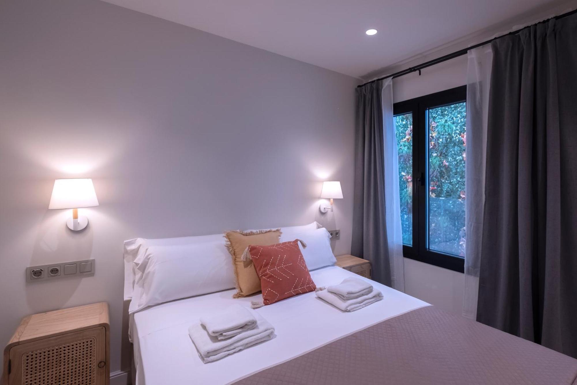 Villar Suites By Cadiz4Rentals Exterior photo