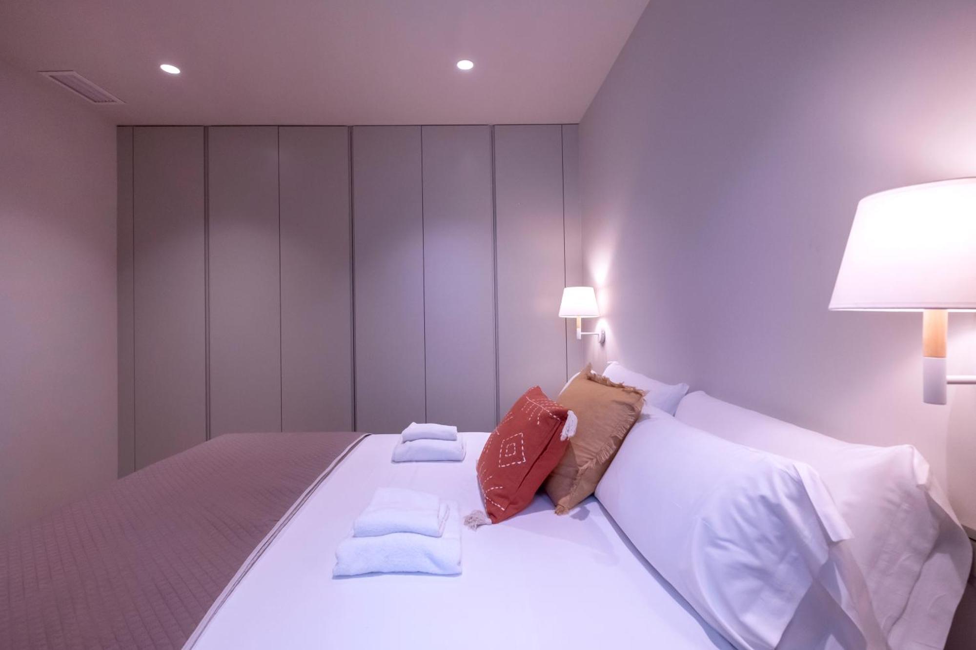 Villar Suites By Cadiz4Rentals Room photo