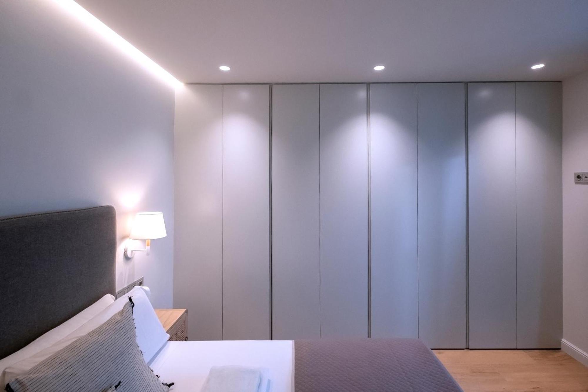 Villar Suites By Cadiz4Rentals Room photo