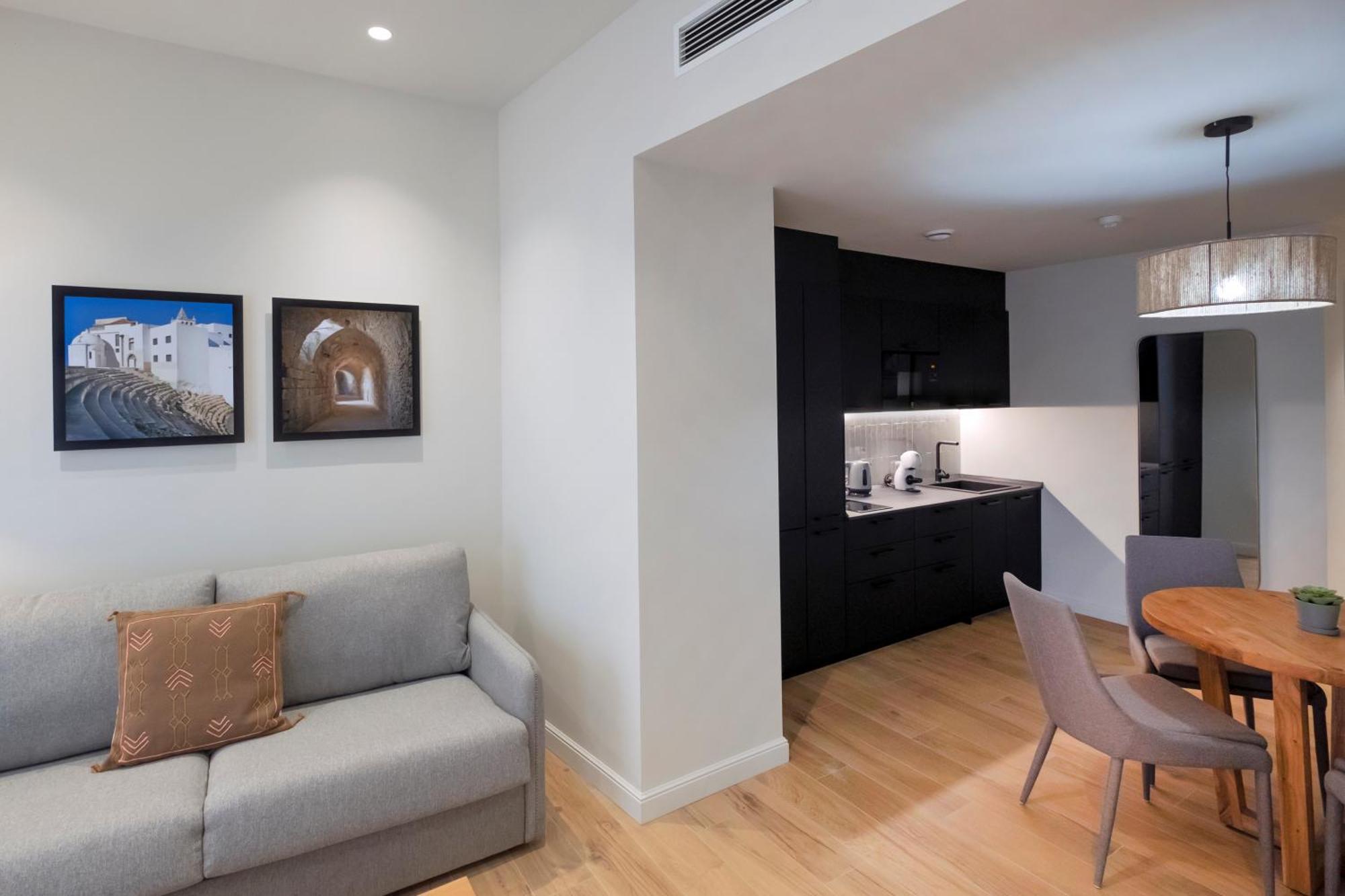 Villar Suites By Cadiz4Rentals Room photo