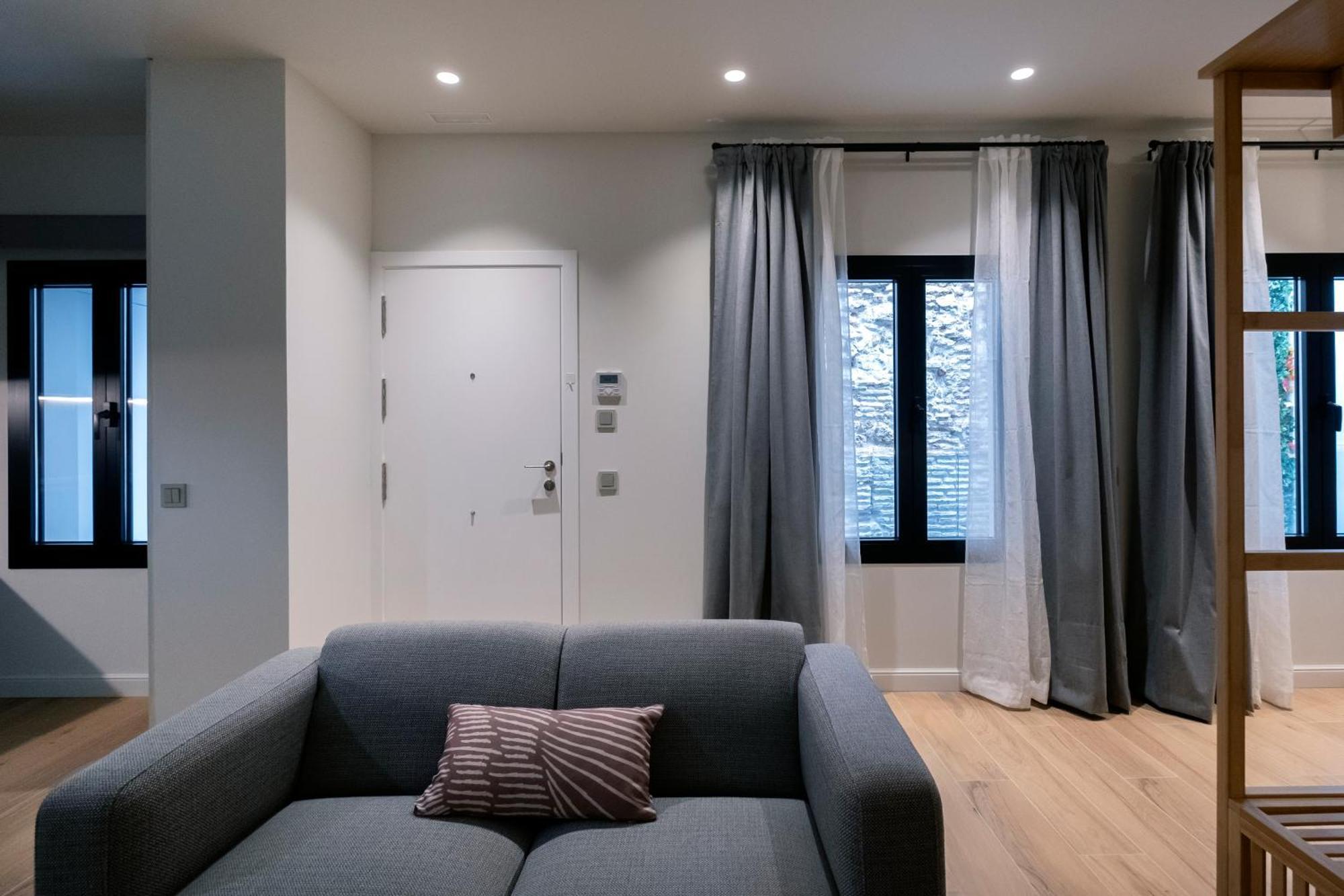 Villar Suites By Cadiz4Rentals Room photo